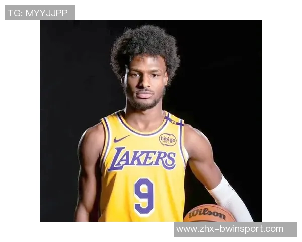 布朗尼在湖勇大战中狂砍39分创职业生涯新高展现超强实力 布朗尼在湖勇大战中狂砍39分创职业生涯新高展现超强实力